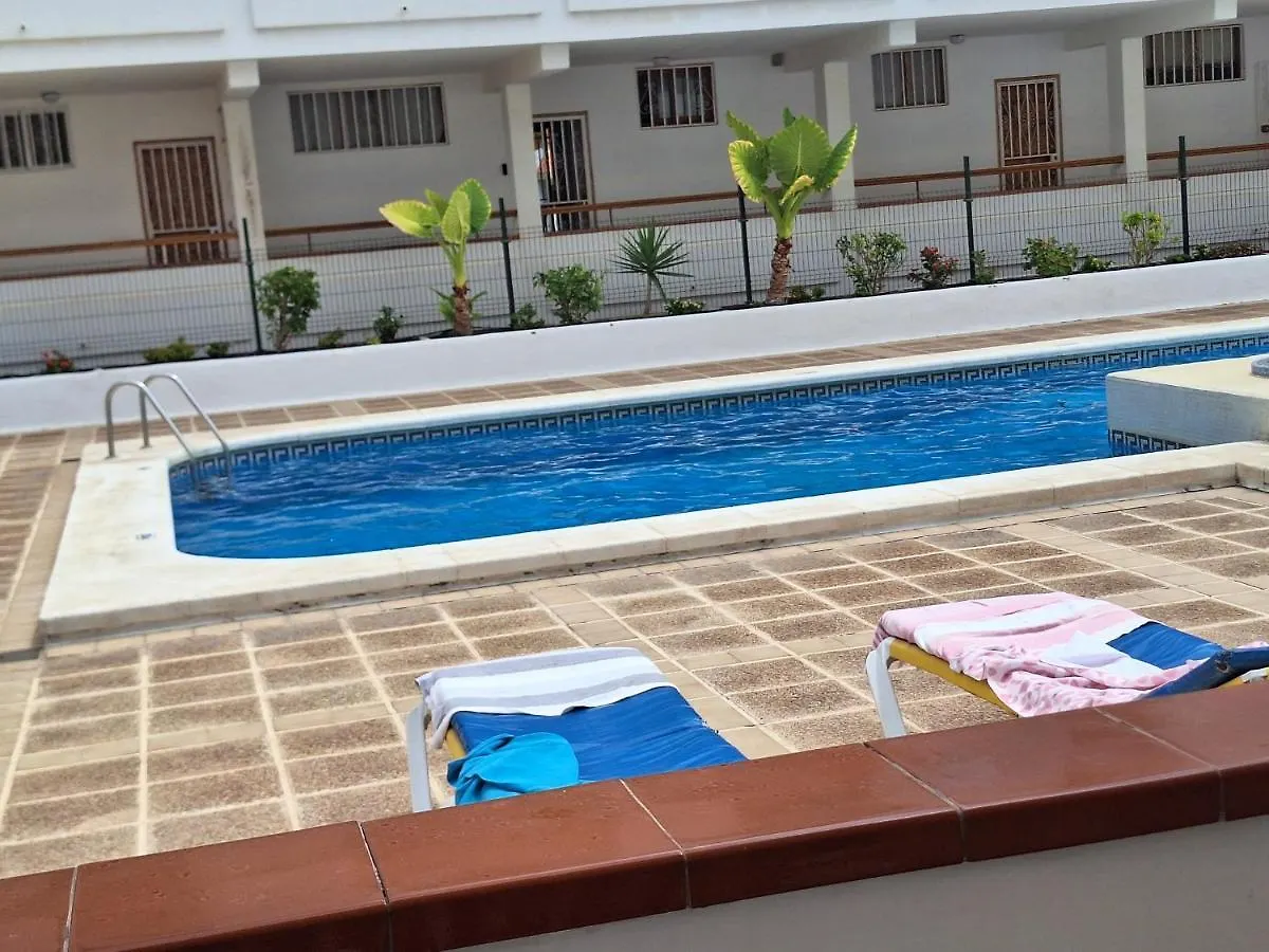 洛斯克里斯蒂亚诺斯Parque Margarita, Terraza Vista Piscina公寓